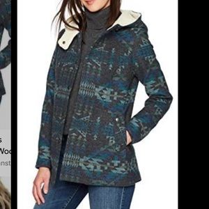 PENDLETON WOMEN'S HOODED JACQUARD WOOL JACKET COAT